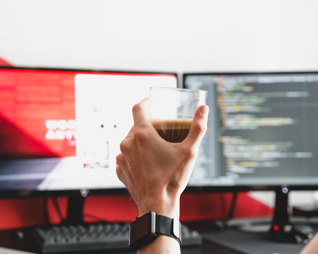 Maximize Your Productivity: How to Connect 2 Monitors to Your PC